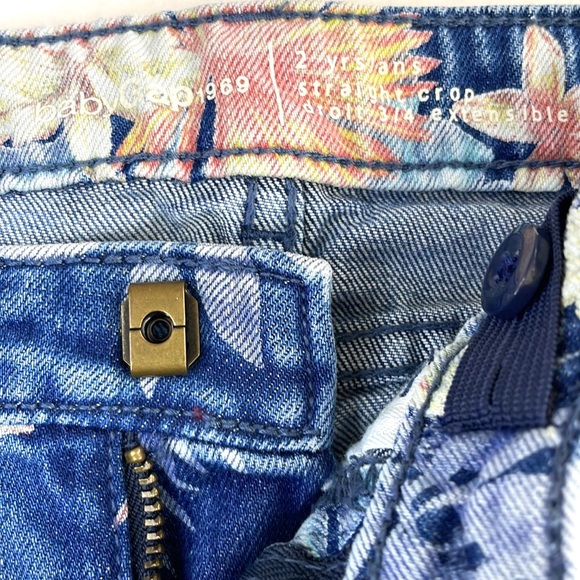 Gap Baby Tropic Floral Straight Crop Jeans, Size 2 Years - Picture 6 of 7